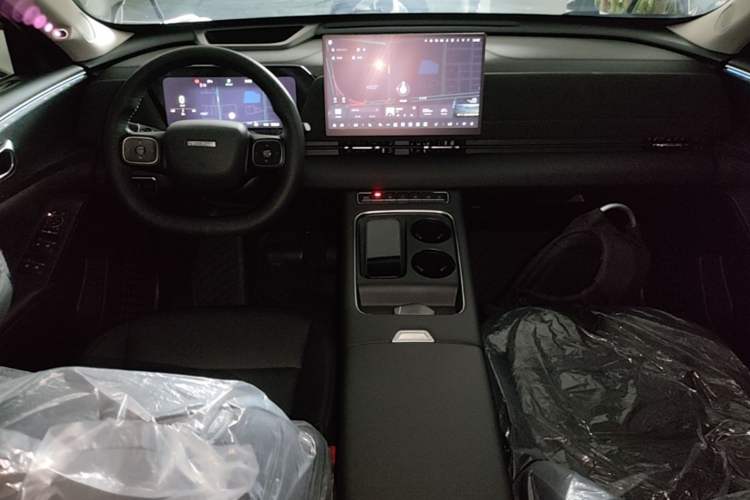 Used Haval Fierce Dragon Max 2025 Hi4 165 Ultra Smart Drive Edition Center Console