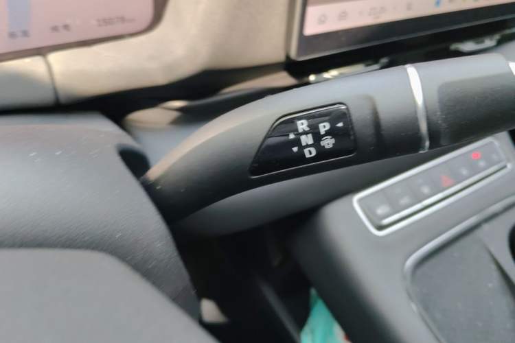 Used Haval Fierce Dragon Max 2025 Hi4 165 Plus Long-Range Version Gear Lever
