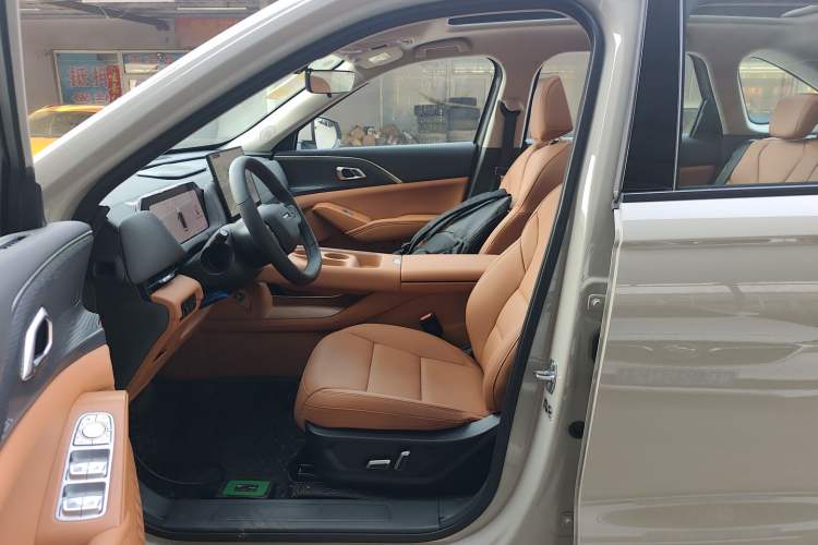 Used Haval Fierce Dragon Max 2025 Hi4 110 Plus Smart Drive Edition Left Front Seat
