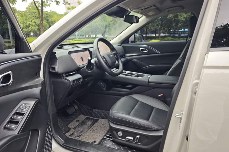 Used Haval Fierce Dragon Max 2025 Hi4 165 Ultra Smart Drive Edition Left Front Seat