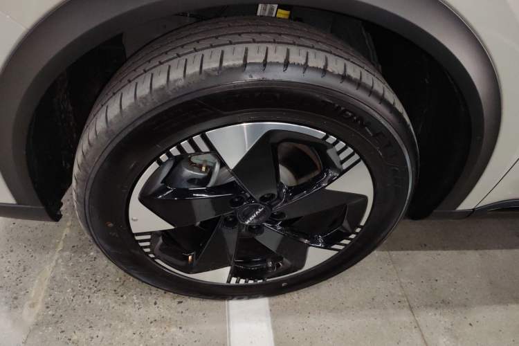 Used Haval Fierce Dragon Max 2025 Hi4 110 Pro Left Front Wheel Hub