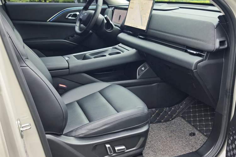 Used Haval Fierce Dragon Max 2025 Hi4 165 Ultra Smart Drive Edition Right Front Seat