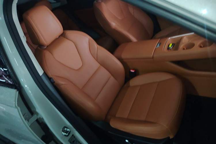 Used Haval Fierce Dragon Max 2025 Hi4 165 Ultra Smart Drive Edition Right Front Seat