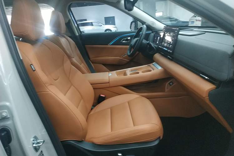 Used Haval Fierce Dragon Max 2025 Hi4 165 Ultra Smart Drive Edition Right Front Seat