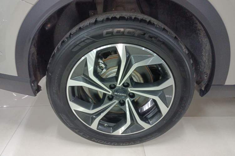 Used Haval Fierce Dragon Max 2025 Hi4 165 Ultra Smart Drive Edition Right Rear Wheel Hub