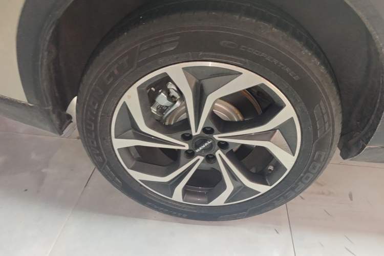 Used Haval Fierce Dragon Max 2025 Hi4 165 Ultra Smart Drive Edition Right Rear Wheel Hub