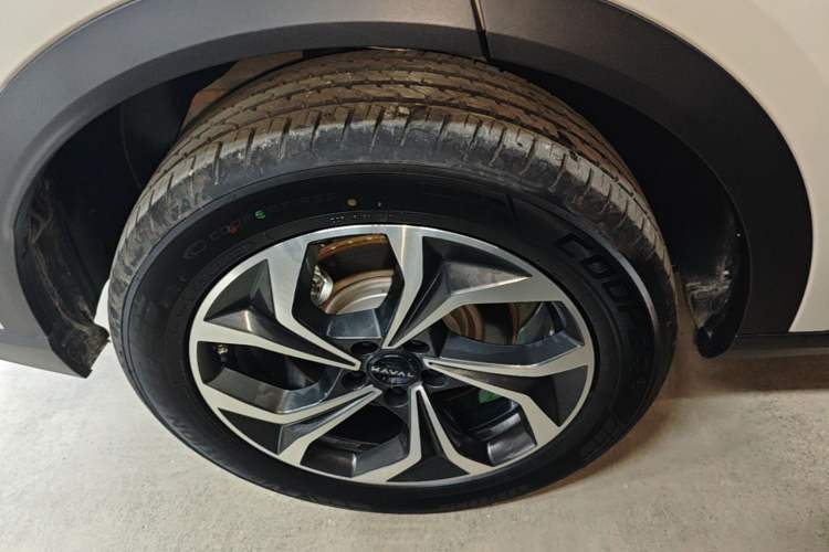 Used Haval Fierce Dragon Max 2025 Hi4 165 Ultra Smart Drive Edition Right Rear Wheel Hub