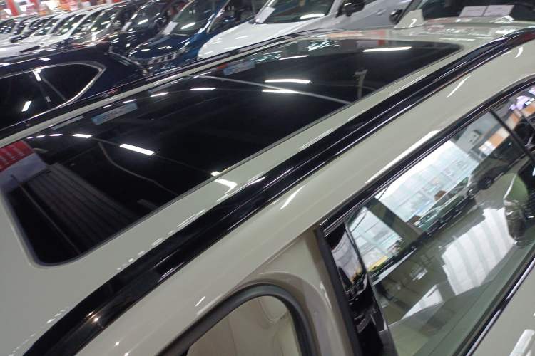 Used Haval Fierce Dragon Max 2025 Hi4 165 Ultra Smart Drive Edition Roof