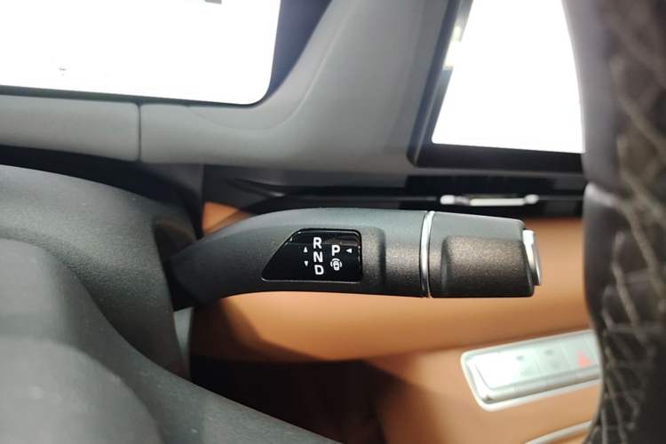 Used Haval Fierce Dragon Max 2025 Hi4 165 Ultra Smart Drive Edition Gear Lever