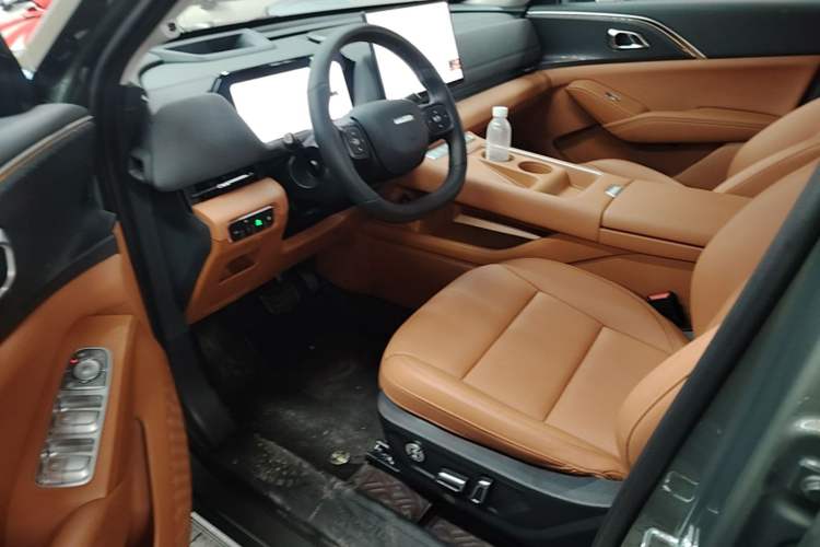 Used Haval Fierce Dragon Max 2025 Hi4 165 Ultra Smart Drive Edition Left Front Seat
