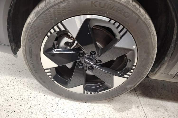 Used Haval Fierce Dragon Max 2025 Hi4 165 Ultra Smart Drive Edition Left Front Wheel Hub