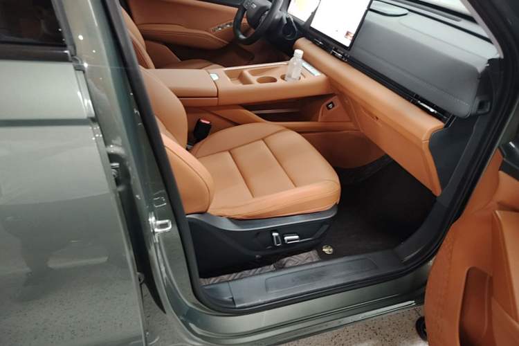 Used Haval Fierce Dragon Max 2025 Hi4 165 Ultra Smart Drive Edition Right Front Seat