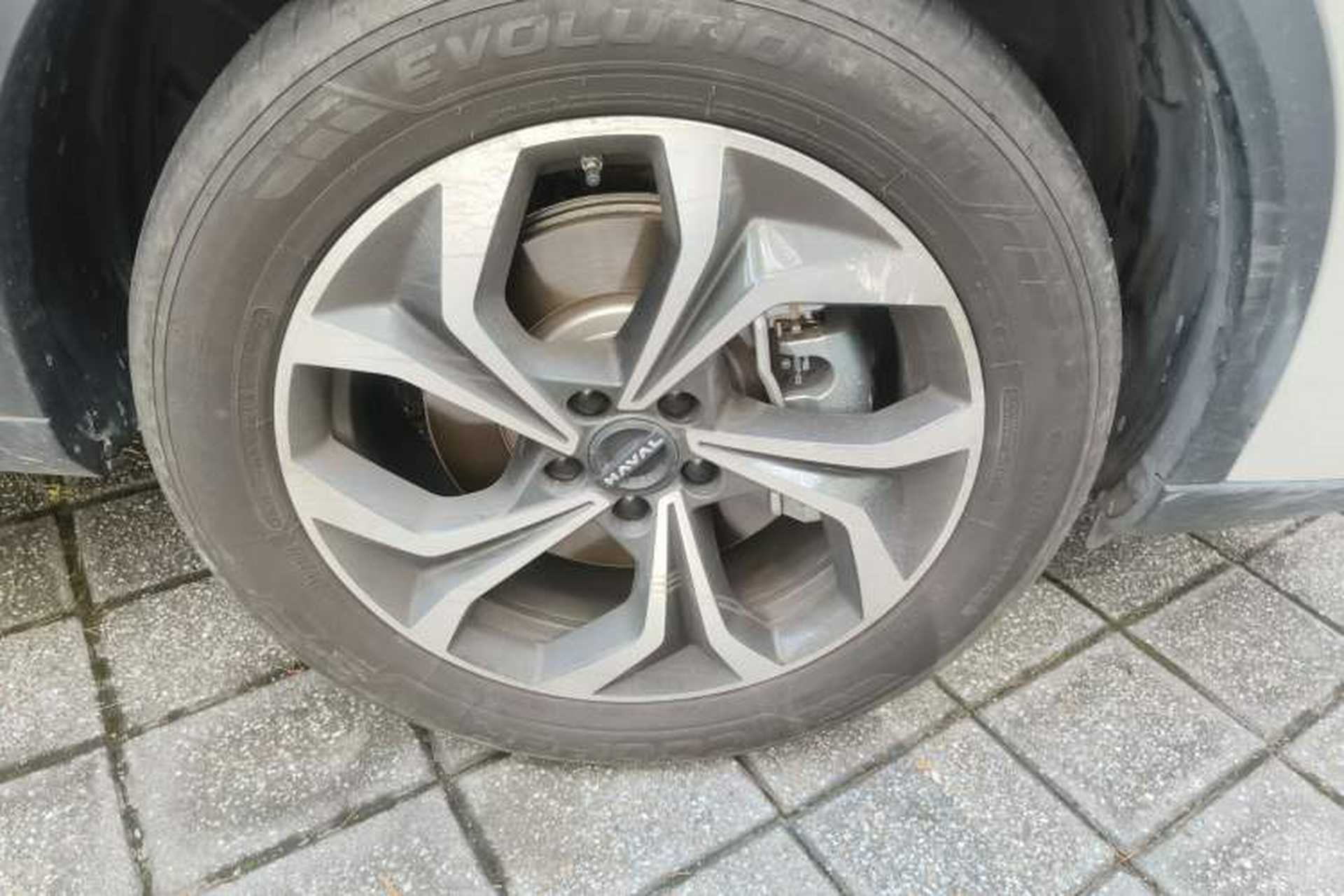 Used Haval Fierce Dragon Max 2025 Hi4 165 Ultra Smart Drive Edition Right Front Wheel Hub