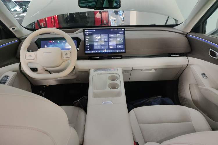 Used Haval Fierce Dragon Max 2025 Hi4 165 Ultra Smart Drive Edition Center Console