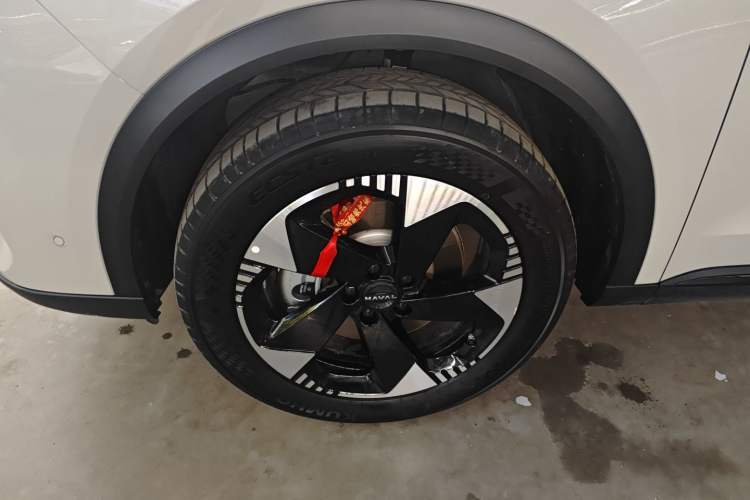 Used Haval Fierce Dragon Max 2025 Hi4 165 Ultra Smart Drive Edition Left Front Wheel Hub