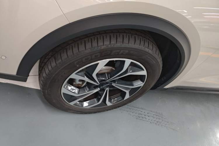 Used Haval Fierce Dragon Max 2025 Hi4 165 Ultra Smart Drive Edition Left Front Wheel Hub