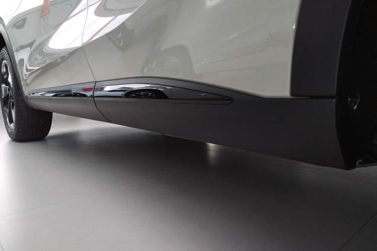 Used Haval Fierce Dragon Max 2025 Hi4 110 Plus Smart Drive Edition Left Side Sill