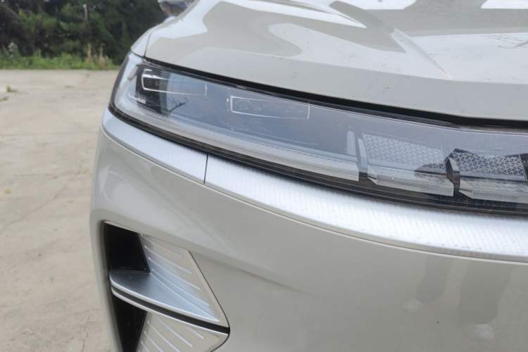 Used Haval Fierce Dragon Max 2025 Hi4 165 Plus Long-Range Version Right Front Headlight
