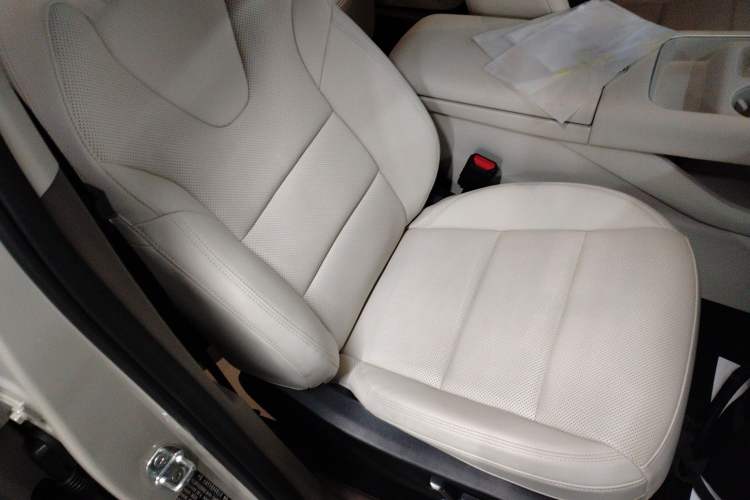 Used Haval Fierce Dragon Max 2025 Hi4 165 Ultra Smart Drive Edition Right Front Seat