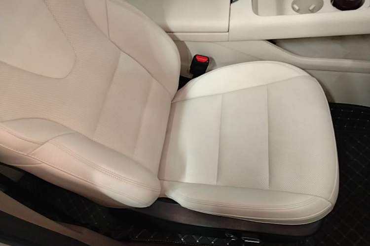 Used Haval Fierce Dragon Max 2025 Hi4 165 Ultra Smart Drive Edition Right Front Seat