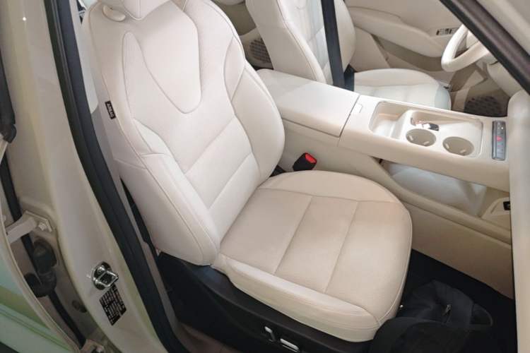 Used Haval Fierce Dragon Max 2025 Hi4 165 Ultra Smart Drive Edition Right Front Seat