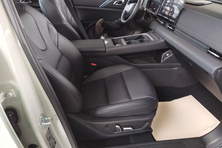 Used Haval Fierce Dragon Max 2025 Hi4 110 Plus Smart Drive Edition Right Front Seat