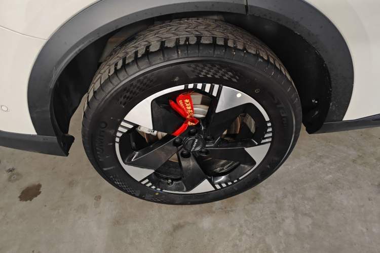 Used Haval Fierce Dragon Max 2025 Hi4 165 Ultra Smart Drive Edition Right Rear Wheel Hub