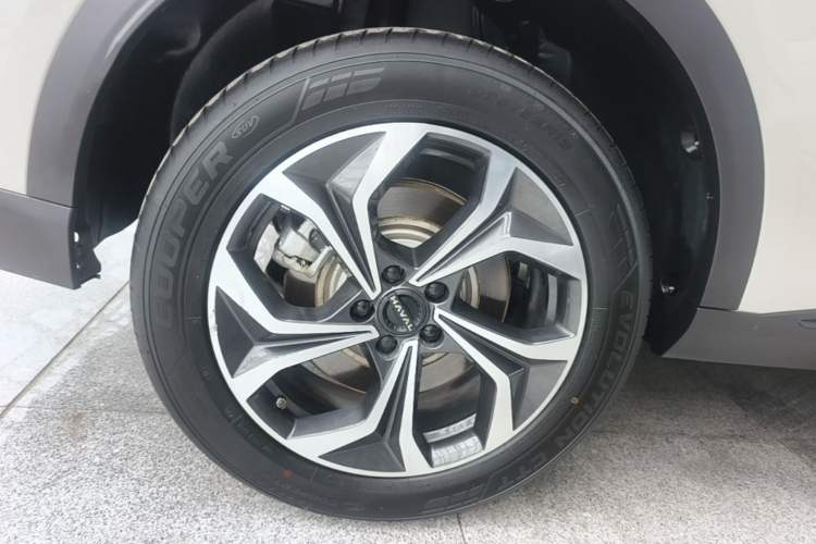 Used Haval Fierce Dragon Max 2025 Hi4 165 Ultra Smart Drive Edition Right Rear Wheel Hub