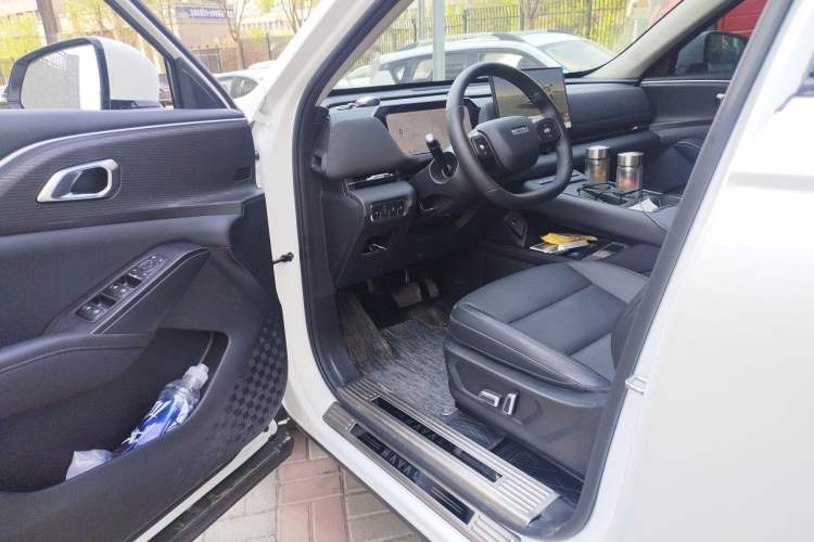 Used Haval Fierce Dragon Max 2025 Hi4 165 Plus Long-Range Version Driver Seat
