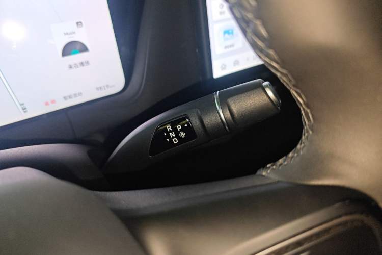 Used Haval Fierce Dragon Max 2025 Hi4 165 Plus Long-Range Version Gear Lever