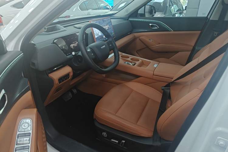 Used Haval Fierce Dragon Max 2025 Hi4 165 Ultra Smart Drive Edition Left Front Seat