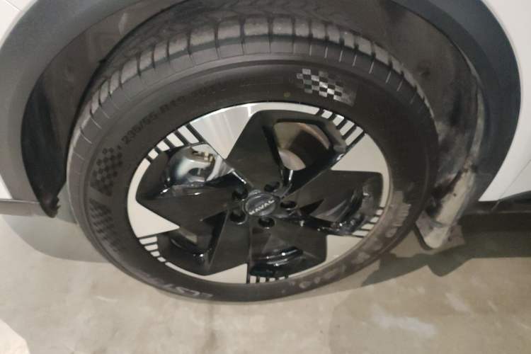 Used Haval Fierce Dragon Max 2025 Hi4 165 Ultra Smart Drive Edition Left Front Wheel Hub