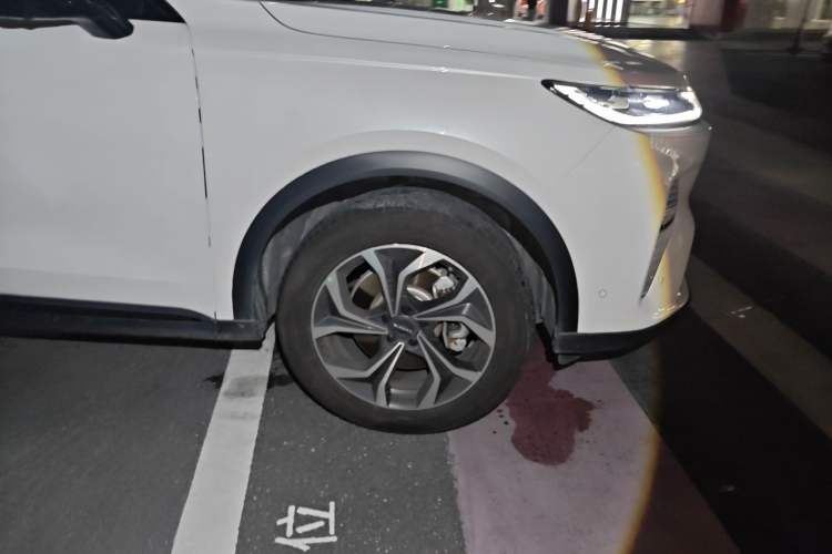 Used Haval Fierce Dragon Max 2025 Hi4 110 Plus Smart Drive Edition Right Front Wheel Hub