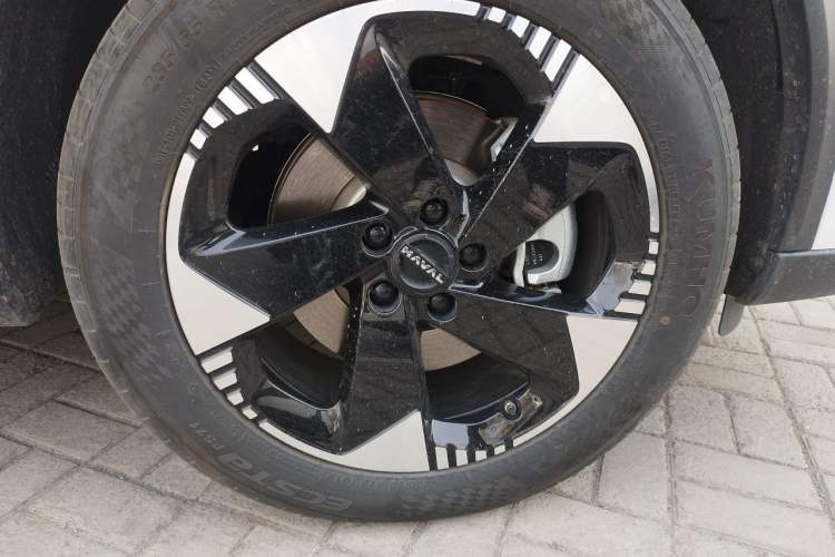 Used Haval Fierce Dragon Max 2025 Hi4 165 Plus Long-Range Version Right Front Wheel Hub