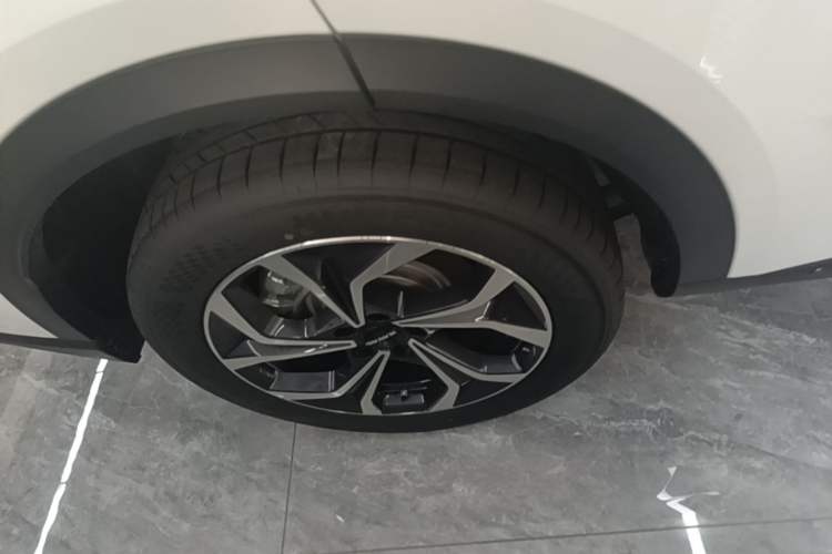 Used Haval Fierce Dragon Max 2025 Hi4 110 Pro Right Rear Wheel Hub