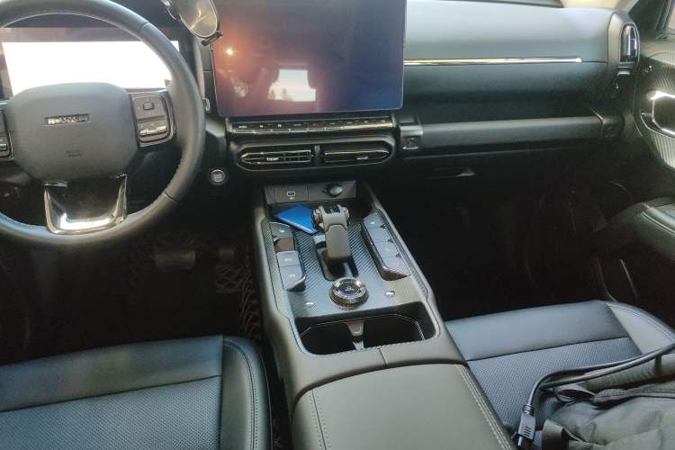 Used Haval H Dog 2023 2.0T Two-Wheel Drive Chaoye Version Plus Audio And AC Panel