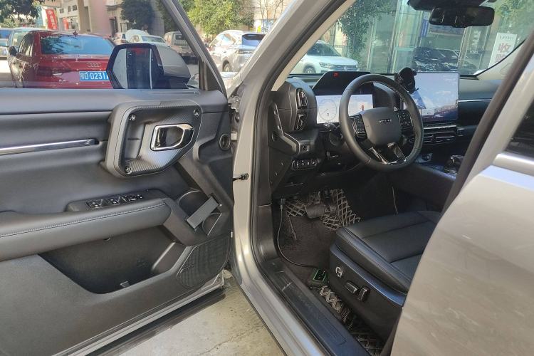 Used Haval H Dog 2023 2.0T Two-Wheel Drive Chaoye Version Plus Interior 3