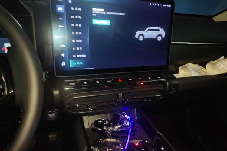 Used Haval H Dog 2023 2.0T All-Wheel-Drive Chaoye Plus Audio And AC Panel