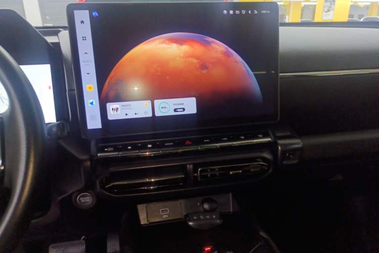 Used Haval H Dog 2023 2.0T Two-Wheel Drive Trendy Outdoor Edition Audio And AC Panel