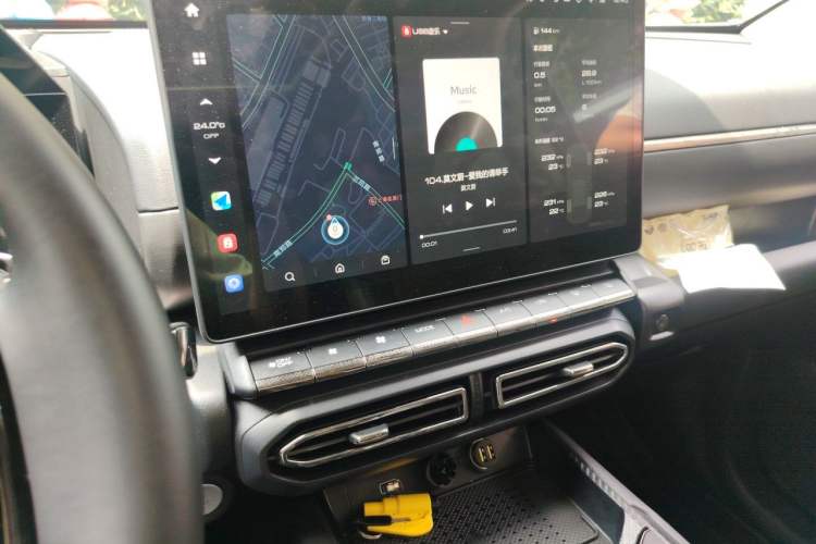 Used Haval H Dog 2023 1.5T Two-Wheel Drive Chao Ye Version Plus Audio And AC Panel