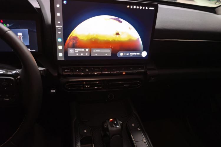 Used Haval H Dog 2023 1.5T Two-Wheel Drive Chao Ye Version Plus Audio And AC Panel