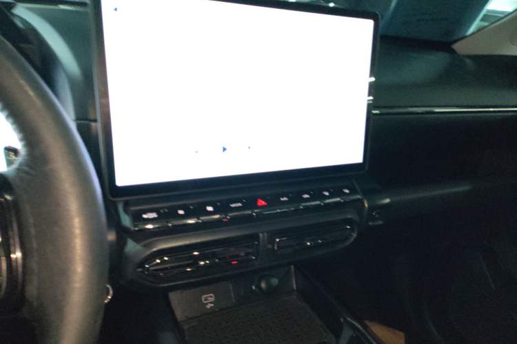 Used Haval H Dog 2023 1.5T Two-Wheel Drive Chao Ye Version Plus Audio And AC Panel