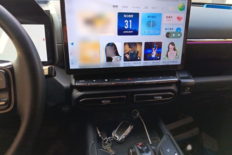Used Haval H Dog 2023 2.0T All-Wheel-Drive Chaoye Plus Audio And AC Panel