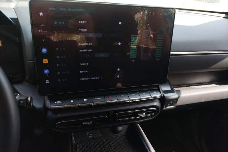 Used Haval H Dog 2023 1.5T Two-Wheel Drive Chao Ye Version Plus Audio And AC Panel