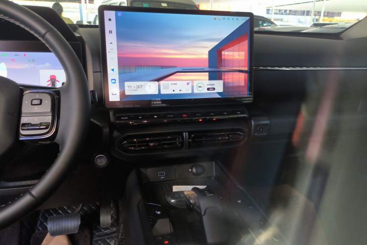 Used Haval H Dog 2023 2.0T Two-Wheel Drive Chaoye Version Plus Audio And AC Panel