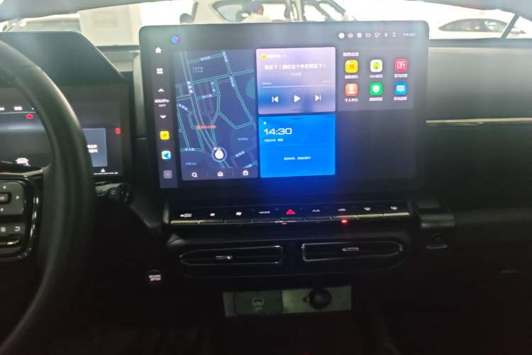 Used Haval H Dog 2023 2.0T Two-Wheel Drive Chaoye Version Plus Audio And AC Panel