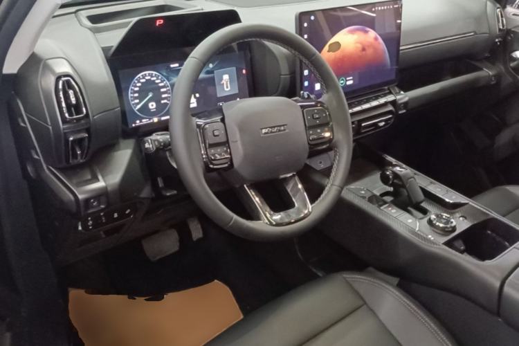 Used Haval H Dog 2023 2.0T Two-Wheel Drive Chaoye Version Plus Center Console