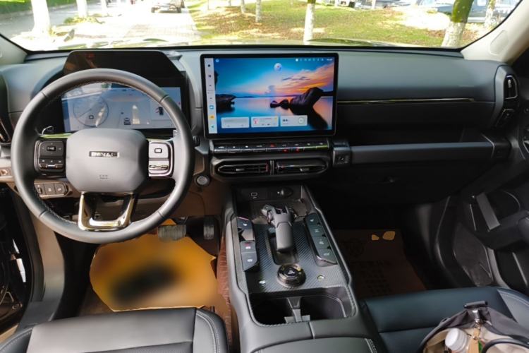 Used Haval H Dog 2023 2.0T All-Wheel-Drive Chaoye Plus Center Console