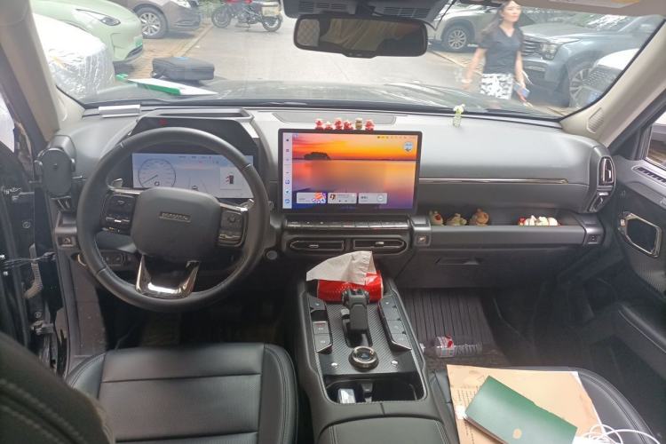Used Haval H Dog 2023 1.5T Two-Wheel Drive Chao Ye Version Plus Center Console