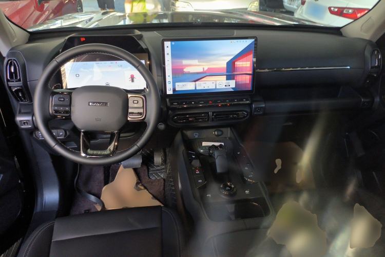 Used Haval H Dog 2023 2.0T Two-Wheel Drive Chaoye Version Plus Center Console
